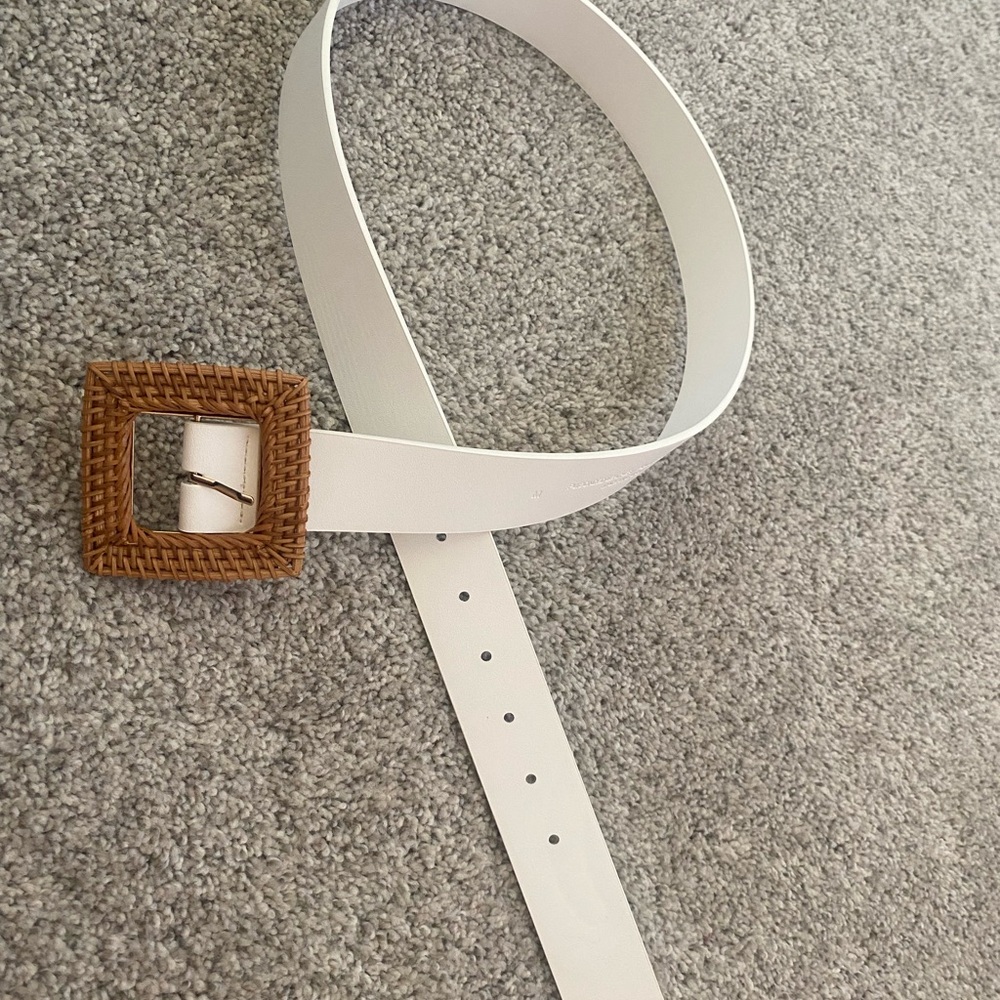 White Leather Belt with Woven Rattan Square-Buckle SZ M